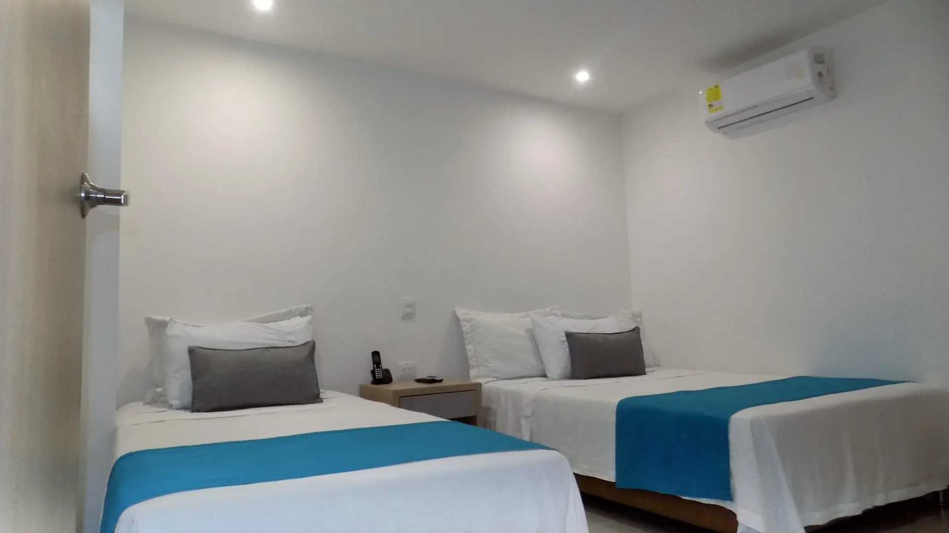 Hotel Boutique Laureles Медельин