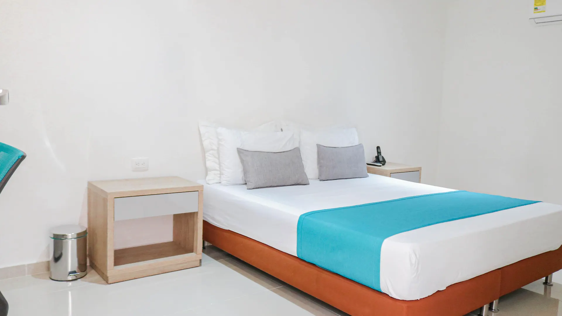 Hotel Boutique Laureles Медельин