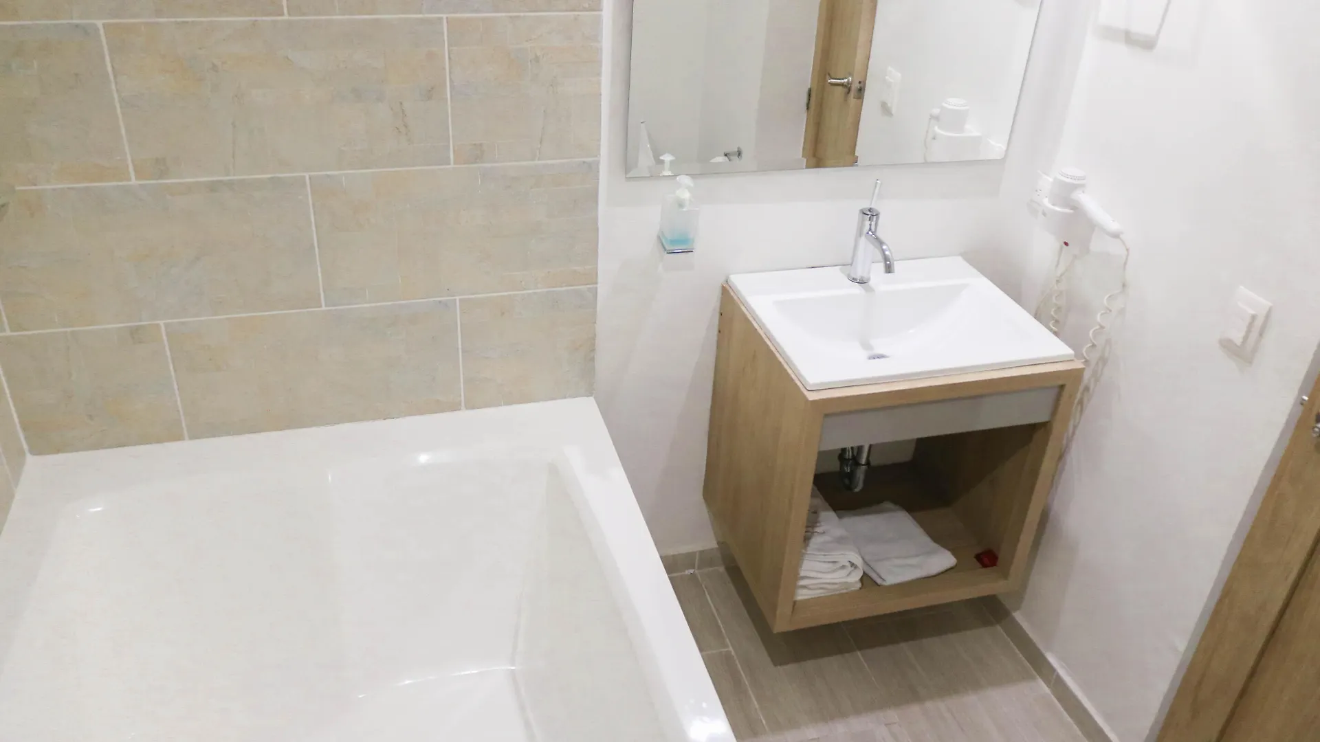 ****  Hotel Boutique Laureles Медельин Колумбия