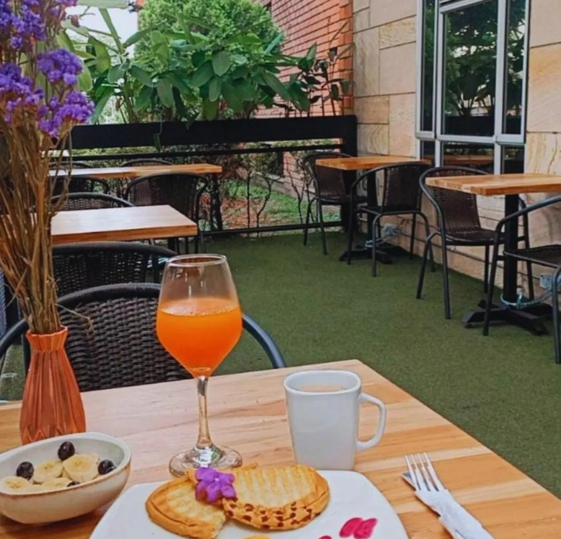 Hotel Boutique Laureles Медельин